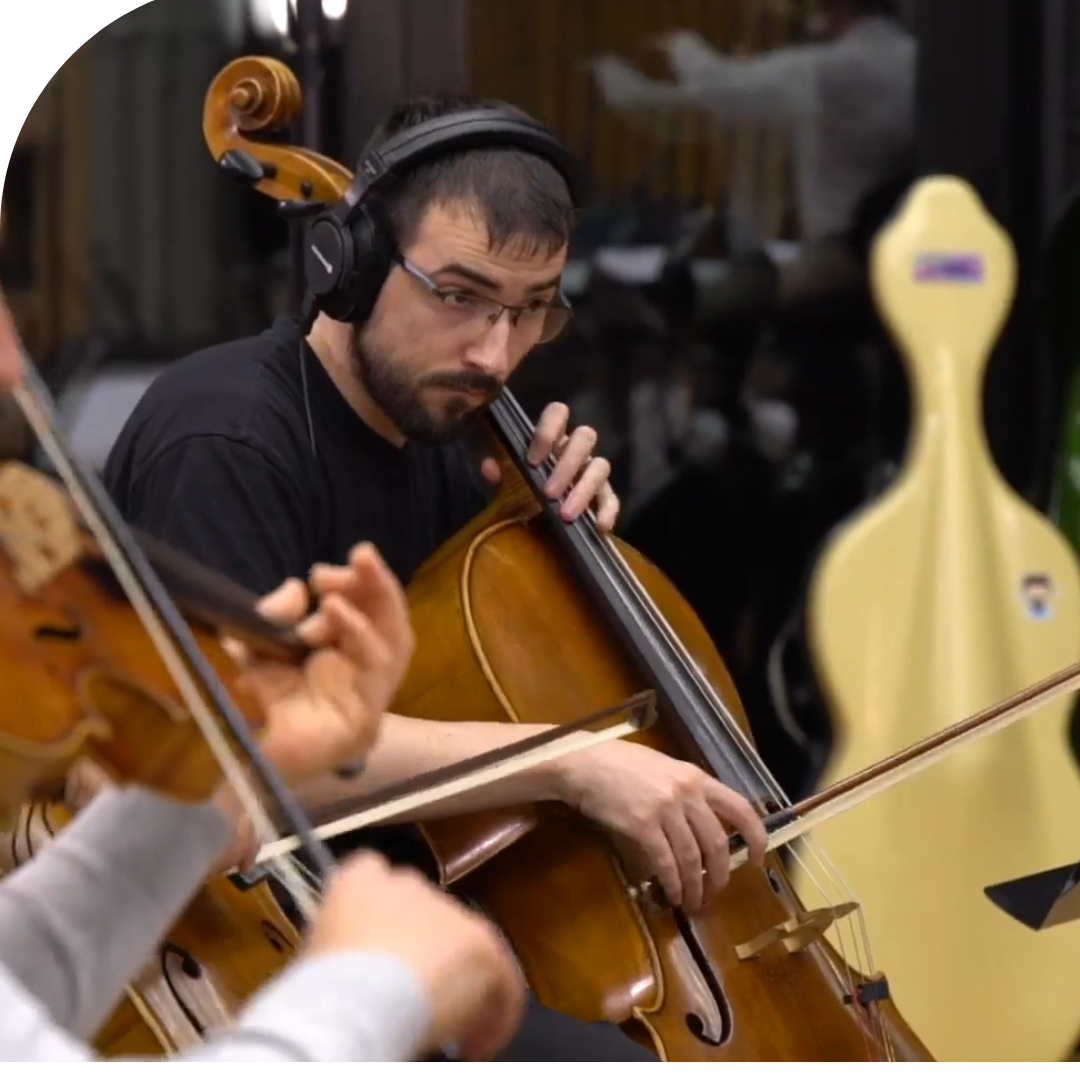 Pavle Savic cellist